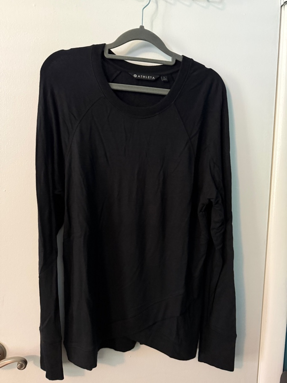 Athleta Black Long-Sleeve Crew Top
